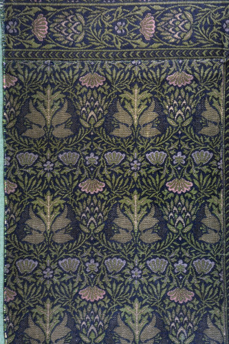 Woven carpet with Artichoke design